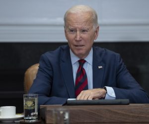 epa10427429 US President Joe Biden makes a statement during a meeting with Democratic Congressional leaders at the White House in Washington, DC, USA, on 24 January 2023.  EPA/Chris Kleponis / POOL