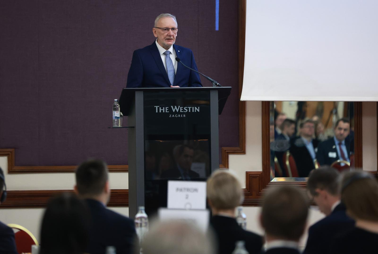 07.02.2023., Zagreb - Hotel Westin. Americka gospodarska komora u Hrvatskoj (AmCham) organizirala je dogadjanje na temu ulaska Hrvatske u schengenski prostor na kojem je glavni govornik bio potpredsjednik Vlade i ministar unutarnjih poslova Davor Bozinovic.  Photo: Sanjin Strukic/PIXSELL