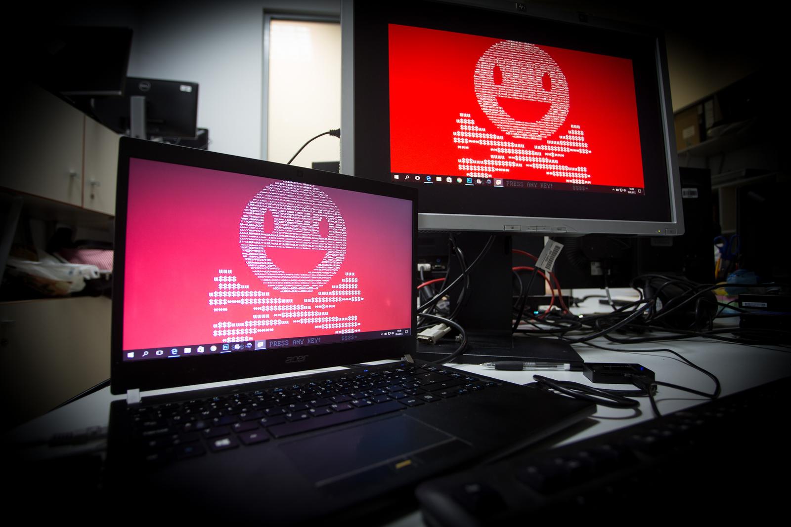 28.06.2017., Zagreb - Ransomware Petya napada racunala sirom svijeta, o koristi istu ranjivost Windowsa kao i ransomware WannaCry koji je internetom harao prije mjesec dana. rijec je o zlonamjernom programu koji sifrira datoteke na racunalu te one korisniku postaju nedostupne sve dok kriminalcima ne plate trazenu svotu za kljuc kojim ce svoje podatke desifrirati. "nPhoto: Davor Puklavec/PIXSELL