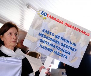 03.02.2023., Zagreb - Medicinske sestre i tehnicari odrzali su prosvjed ispred Ministarstva zdravstva. Photo: Slaven Branislav Babic/PIXSELL