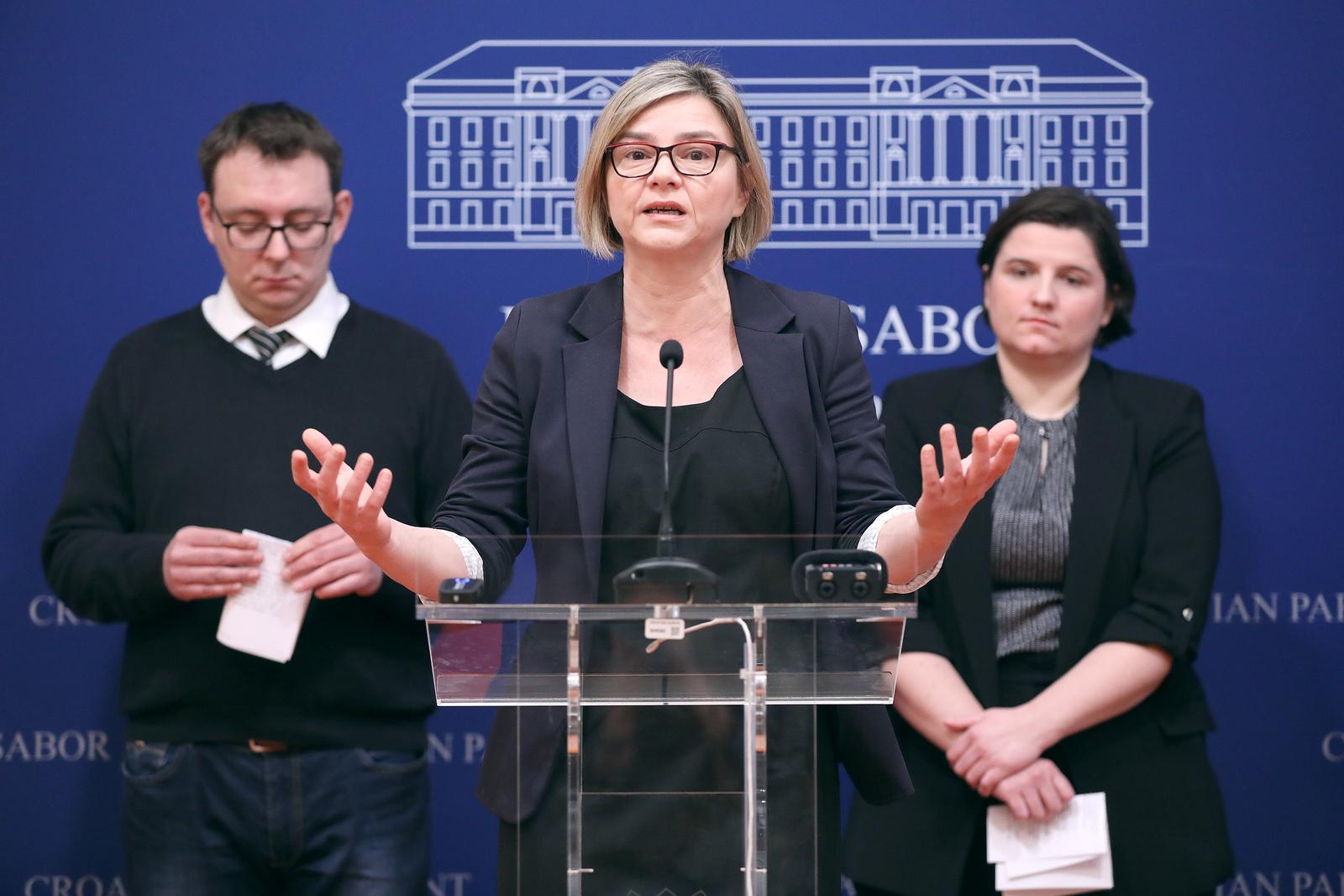 21.02.2023., Zagreb - U Hrvatskom saboru odrzana je konferencija za medije Kluba zastupnika lijevo zelenog bloka na temu "Hoce li stanovanje postati jos skuplje?". Sandra Bencic Photo: Patrik Macek/PIXSELL
