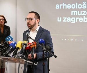 7.2.2023., Zagreb - Gradonačelnik Tomislav Tomasevic sa zamjenicima Dolenec i Korlaet u pratnji ravnatelja Sanjina Miheilca obislii su radove na obnovi Arheološkog muzeja. Photo: Davorin Visnjic/PIXSELL
