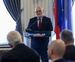 Zagreb, 20.02.2023 - Dodjela godišnjih nagrada i priznanja Hrvatskog zbora sportskih novinara. Na slici predsjednik HOO-a Zlatko Mateša.
foto HINA/ Damir SENČAR/ ua