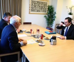 epa10493869 Prime Minister of Kosovo Albin Kurti (R) and the High Representative of the European Union for Foreign Affairs and Security Policy Josep Borrell (C) at the start of a bilateral meeting ahead of a trilateral meeting with the President of Serbia (not pictured) for a EU-Belgrade-Pristina Dialogue at EEAS building in Brussels, Belgium, 27 February 2023.  EPA/STEPHANIE LECOCQ