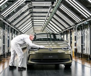 epa10496531 A Volkswagen employee presents redesigned Volkswagen ID.3 car during a press presentation at the Volkswagen Glaeserne Manufaktur (Transparent Factory) in Dresden, Germany, 01 March 2023. Production of redesigned VW ID.3 will start in April 2023. Volkswagen is increasing electric cars sales as company is continuing to the transition to e-mobility.  EPA/FILIP SINGER