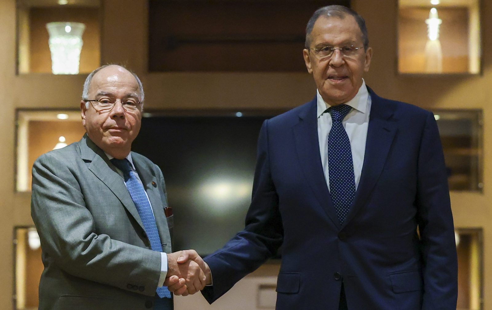epa10496993 A handout picture made available by Russian Foreign  ministry press service shows Russian Foreign Minister Sergey Lavrov (R) meets with Brazilian Foreign Minister Mauro Vieira (L), during their meeting on the sideline of G20 foreign minister's meeting in New Delhi, India, 01 March 2023. Lavrov arrived in the Indian capital to take part in the meeting of the G20 foreign ministers on 01-02 March.  EPA/RUSSIAN FOREIGN MINISTRY PRESS SERVICE HANDOUT  HANDOUT EDITORIAL USE ONLY/NO SALES
