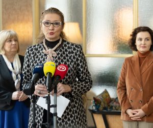 Zagreb, 07.03.2023. - Međunarodna konferencija o rodno uvjetovanom kibernetičkom nasilju nad djevojčicama i ženama u organizaciji pravobraniteljice za ravnopravnost spolova. 
Na fotografiji Višnja Ljubičić.
foto HINA/ Edvard ŠUŠAK/es
