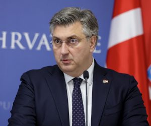 Zagreb, 07.03.2023 - Predsjednik Vlade Andrej Plenković sastao se s danskom premijerkom Mette Frederiksen u Banskim dvorima. Na slici Andrej Plenković tijekom zajedničke tiskovne konferencije.
foto HINA/ Damir SENČAR/ ds
