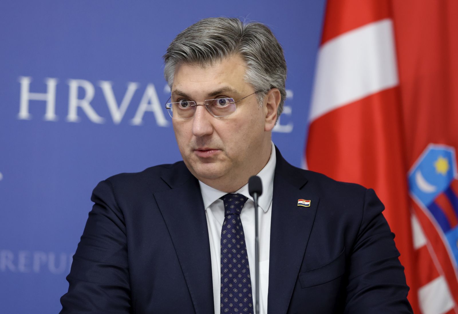 Zagreb, 07.03.2023 - Predsjednik Vlade Andrej Plenković sastao se s danskom premijerkom Mette Frederiksen u Banskim dvorima. Na slici Andrej Plenković tijekom zajedničke tiskovne konferencije.
foto HINA/ Damir SENČAR/ ds