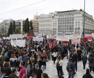 epa10516957 Protesters take part in a rally in honor of the 57 victims of Greece's deadliest train crash, in front of the parliament in central Athens, Greece, 12 March 2023. At least 57 people died following a head-on crash between two trains along the Athens-Thessaloniki line on the night of 28 February.  EPA/ALEXANDROS VLACHOS