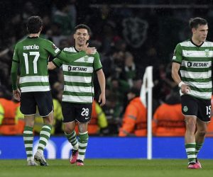 epa10527516 Pedro Goncalves (C) of Sporting celebrates with teammate Trincao (L) after scoring the 1-1 equalizing goal during the UEFA Europa League, Round of 16, 2nd leg soccer match between Arsenal FC and Sporting CP in London, Britain, 16 March 2023.  EPA/Vince Mignott