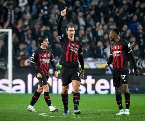 epa10530979 Milan's Zlatan Ibrahimovic celebrates after scoring the 1-1 goal during the Italian soccer Serie A soccer match betweem Udinese Calcio and AC Milan, in Udine, Italy, 18 March 2023.  EPA/ETTORE GRIFFONI