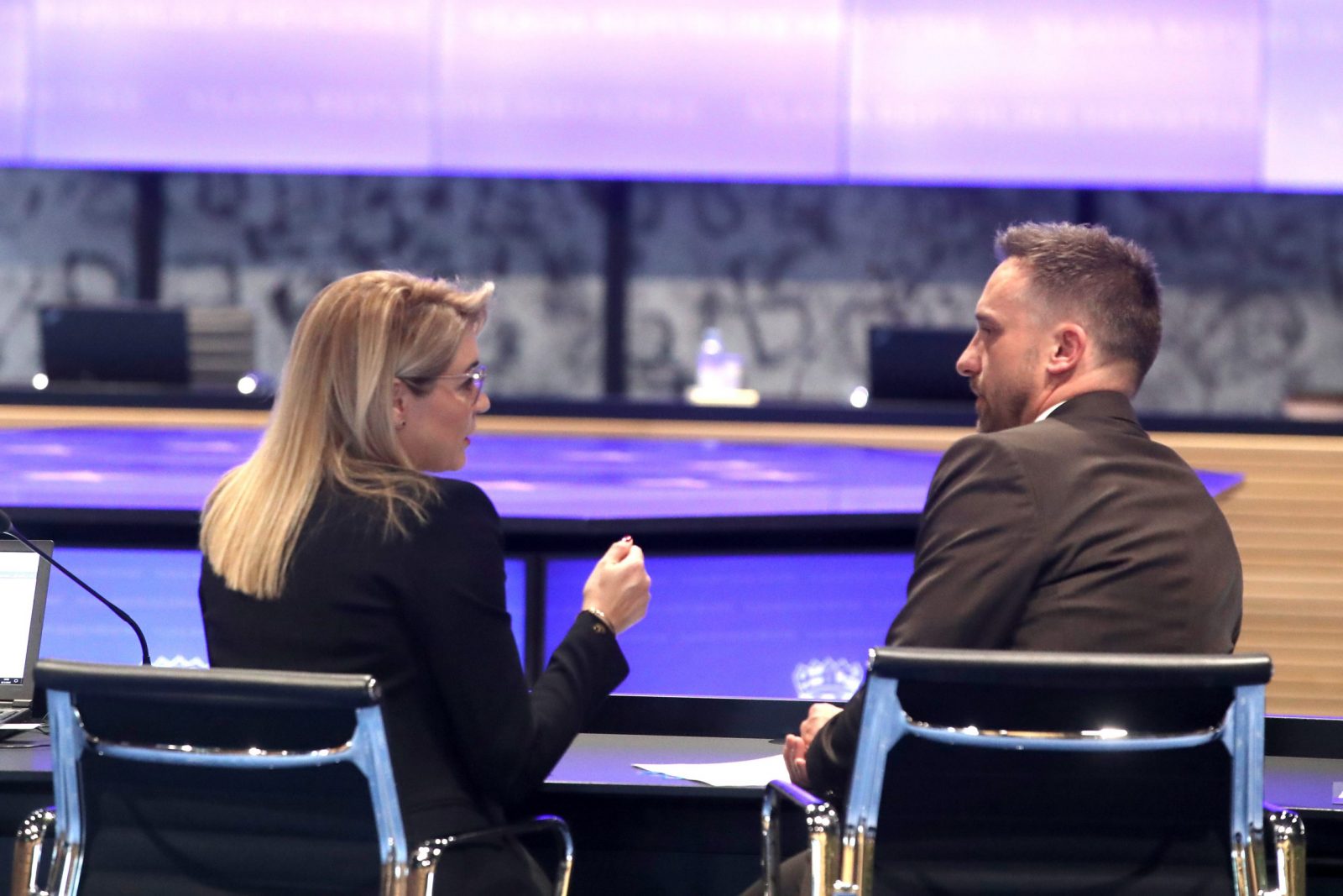 Zagreb, 22.03.2023. Zapoèela redovita sjednica Vlade Republike Hrvatske u NSK. Na fotografiji ministri Nikolina Brnjac i Marin Piletiæ u razgovoru. foto HINA /Zvonimir KUHTIÆ/ kuzo