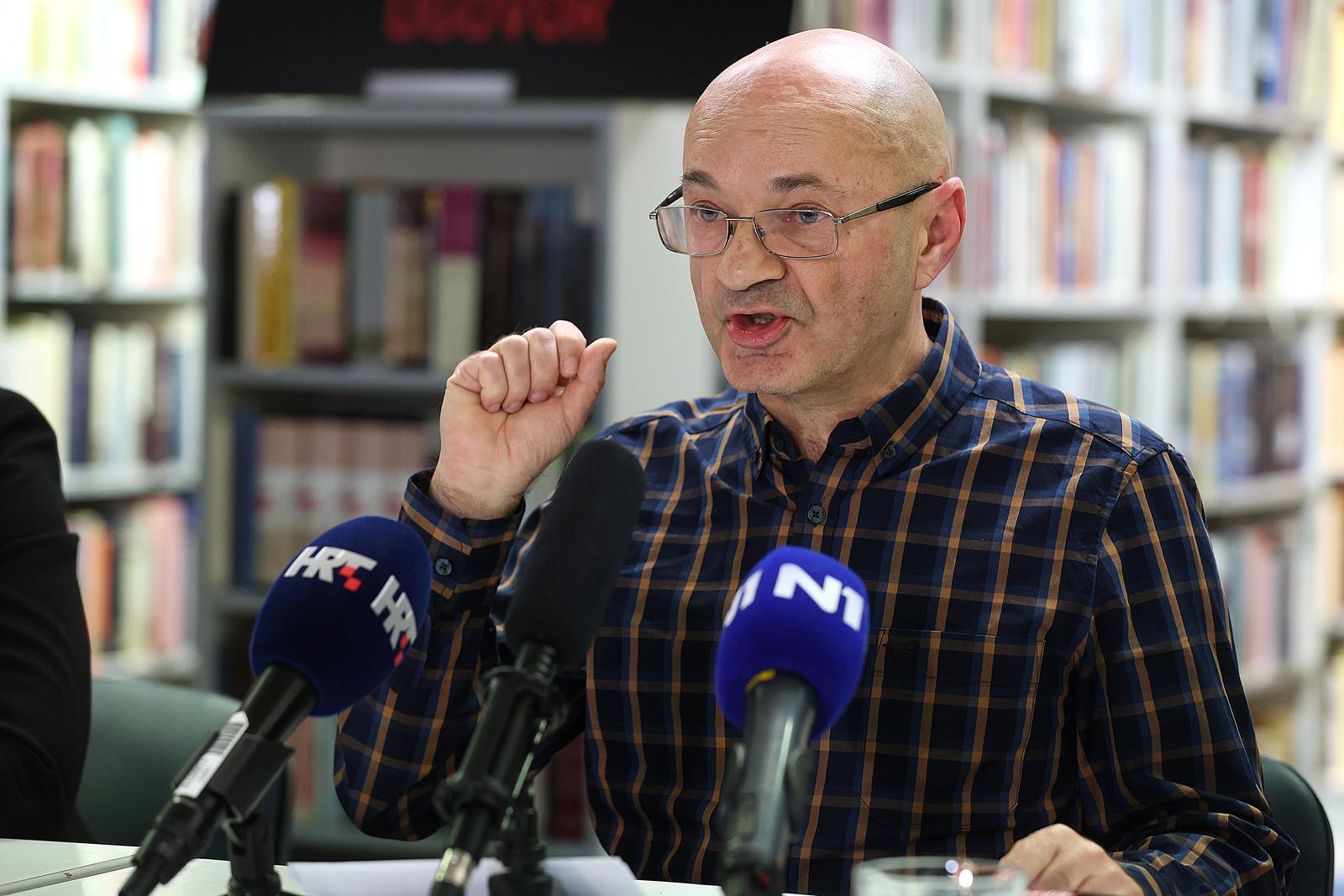01.03.2023., Zagreb - Konferencija za medije Udruge Franak na kojoj je najavljen veliki prosvjed 1. travnja na Zrinjevcu zbog, kako navode iz udruge, pravne nesigurnosti za 55.000 potrosaca s konverzijama. Na konferenciji su govorili predsjednik Upravnog odbora Udruge Franak Elvis Sudar, voditeljica ureda Udruge Franak Sandra Ziga te aktivist Goran Aleksic. Photo: Goran Stanzl/PIXSELL