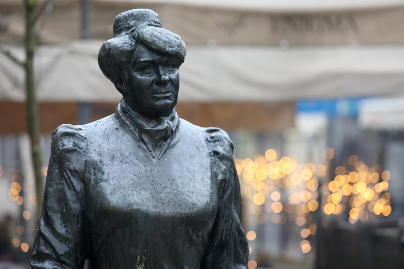 02.03.2023., Zagreb - Na danasnji dan prije 150 godina rodjena je Marija Juric Zagorka, hrvatska novinarka i knjizevnica. Ako je suditi po rekacijama na drustvenim mrezama obiljazavanje ove obljetnice pocelo je neprimjerenim sadrzajem koji je u emisiji ovog tjedna emitirala nacionalna televizija. Photo: Patrik Macek/PIXSELL
