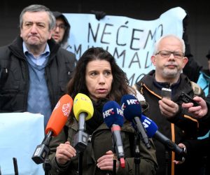 02.03.2023., Zagreb - Prosvijed dostavljaca Wolta ispred sjedista protiv uprave trazeci svoja prava i veca primanja. Katarina Peovic Photo: Marko Lukunic/PIXSELL
