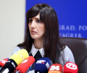 05.01.2023., Zagreb - Tematska konferencija za medije na temu pocinjena kaznenog djela „Tesko ubojstvo“ i „Tesko ubojstvo u pokusaju“.
Na konferenciji su govorile Nikolina Grubisic Pozar, voditeljica Odjela maloljetnicke delinkvencije i kriminaliteta na stetu mladezi i obitelji, Vesna Drobac, predstojnica Centra za socijalnu skrb Zagreb- podruznica Pescenica i Marija Goatti, voditeljica sluzbe za izvjestajnu analitiku i odnose s javnoscu Policijske uprave zagrebacke Photo: Emica Elvedji/PIXSELL