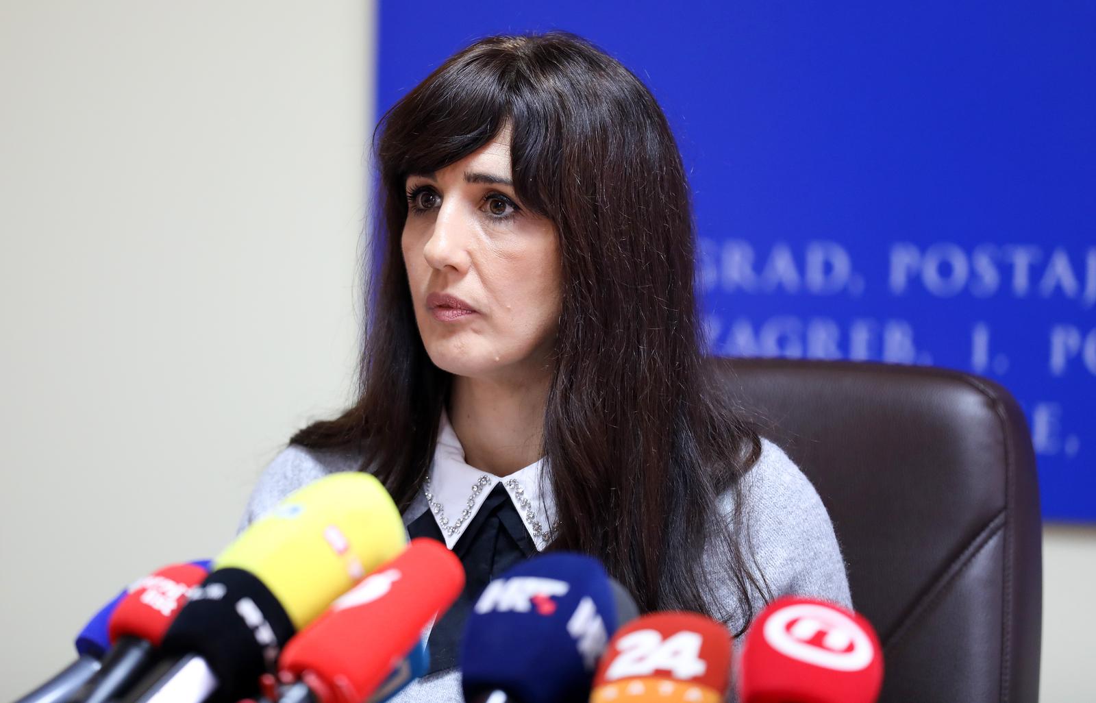 05.01.2023., Zagreb - Tematska konferencija za medije na temu pocinjena kaznenog djela „Tesko ubojstvo“ i „Tesko ubojstvo u pokusaju“.
Na konferenciji su govorile Nikolina Grubisic Pozar, voditeljica Odjela maloljetnicke delinkvencije i kriminaliteta na stetu mladezi i obitelji, Vesna Drobac, predstojnica Centra za socijalnu skrb Zagreb- podruznica Pescenica i Marija Goatti, voditeljica sluzbe za izvjestajnu analitiku i odnose s javnoscu Policijske uprave zagrebacke Photo: Emica Elvedji/PIXSELL