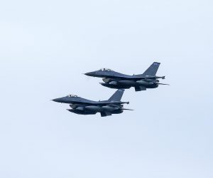 05.04.2019., Velika Gorica - U vojarnu Pukovnik Marko Zivkovic, sletjela su dva americka borbena zrakoplova F16 koji ce naredna dva dana sudjelovati u vojnoj vjezbi s hrvatskim pilotima Miga 21. Photo: Borna Filic/PIXSELL