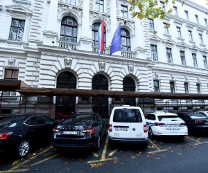12.05.2022., Zagreb - U jutarnjim satima Visoki kazneni sud Republike Hrvatske dobio je dojavu o bombi zbog cega se provela evakuacija zaposlenika.  Photo: Neva Zganec/PIXSELL