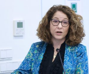 06.02.2023., Zagreb - Kuca Europe. Pucka pravobraniteljica Tena Simonović Einwalter predstavlla je rezultate istrazivanja o stavovima i razini svijesti o diskriminaciji i pojavnim oblicima diskriminacije u Hrvatskoj. Nakon toga uslijedio je okrugli stol o zastiti od diskriminacije u Hrvatskoj. Na okruglom stolu sudjeluju: Snjezana Vasiljevic, Pravni fakultet Sveucilista u Zagrebu i posebna savjetnica potpredsjednice Vlade RH; Boris Jokic, Institut za drustvena istražzvanja; Natasa Kovacevic, Informativno pravni centar Slavonski Brod i Mirjana Matesic, Hrvatski poslovni savjet za odrzivi razvoj – HRPSOR. Photo: Sanjin Strukic/PIXSELL