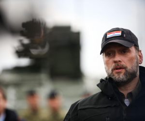 06.03.2023. Petrinja - U vojarni "Pukovnik Predrag Matanovic" odrzana je prezentacija upotrebe napredno taktickog radio uredjaja "Takrad". Prezentaciji su nazocili ministar obrane Mario Banozic i nacelnik Glavnog stozera OSRH Robert Hranj Photo: Zeljko Hladika/PIXSELL
