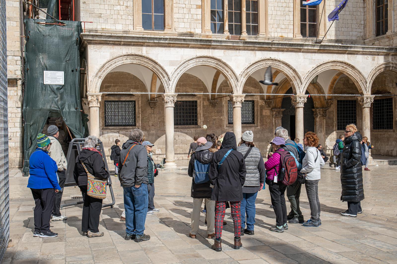 07.03.2023., Stara gradska jezgra, Dubrovnik - Svakim danom sve je vise turista u Dubrovniku. Photo: Grgo Jelavic/PIXSELL