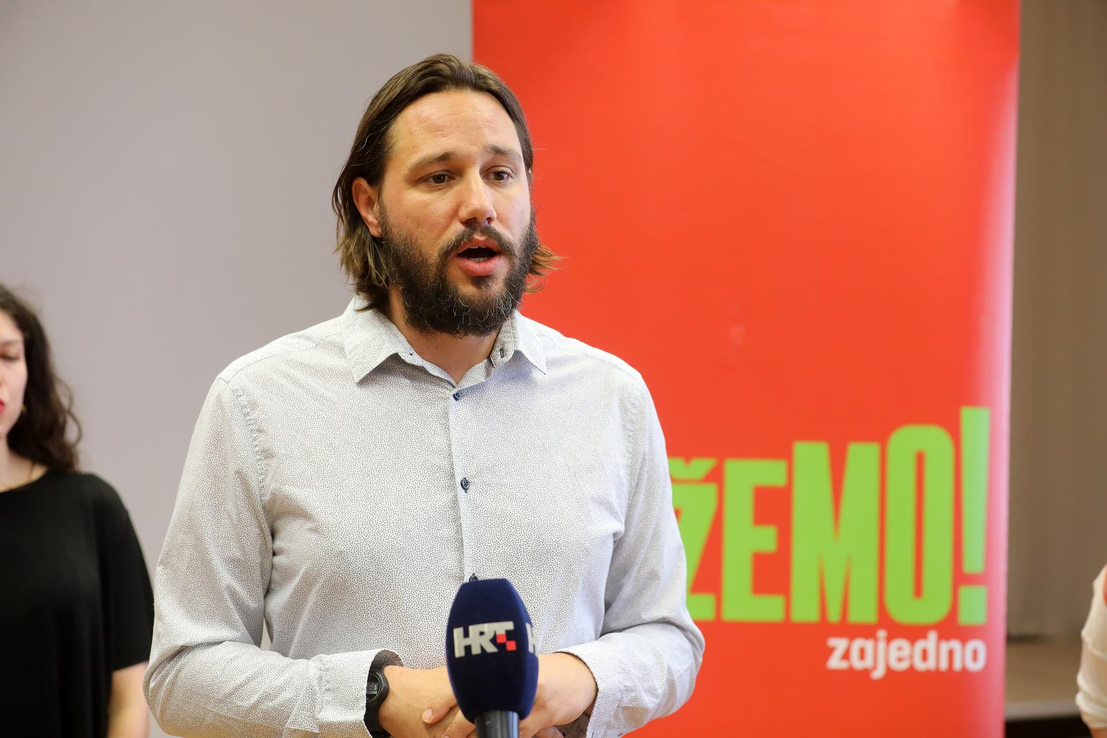 08.06.2022., Rijeka - Konferencija za medije clanova stranke Mozemo! Nebojse Zelica, Ive Davorije i Ane Markovic u dvorani Stranackog doma. Tema konferencije bila je prodaja terena autobusnog kolodvora na Zabici.  Photo: Goran Kovacic/PIXSELL