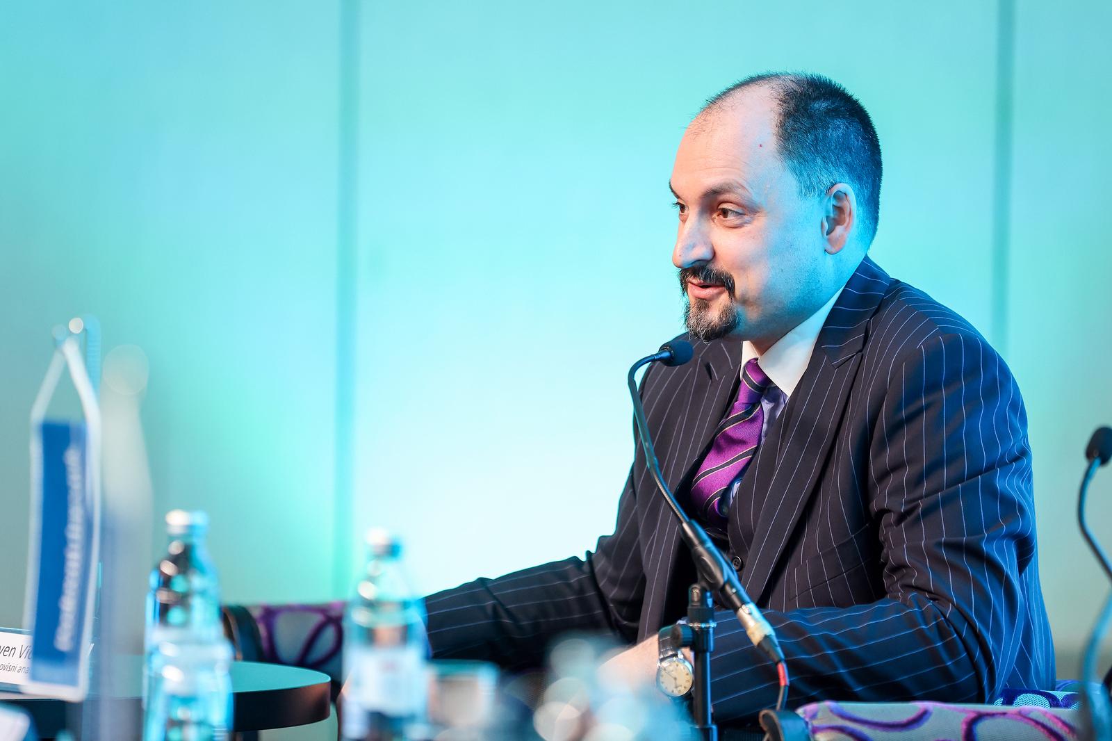 08.11.2022., Zagreb - Konferencija Poslovnog dnevnika "Zagreb - bankarsko i financijsko srediste" odrzana je u hotelu Sheraton. Panel rasprava: Promjena igre - inflacija. neovisni analiticar Neven Vidakovic Photo: Luka Stanzl/PIXSELL