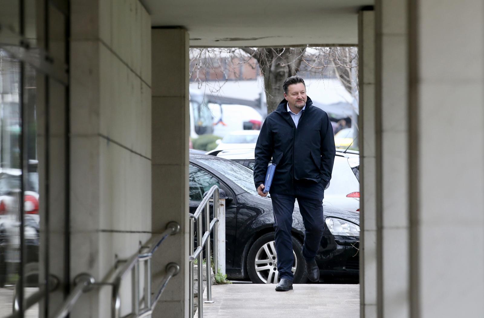 09.03.2023., Split - Bivsi ministar Lovro Kuscevic dolazi na Zupanijski sud na pocetak sudjenja zbog zlouporabe polozaja i ovlasti u vrijeme dok je bio nacelnik opcine Nerezice. Photo: Ivo Cagalj/PIXSELL
