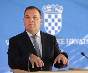 09.03.2023., Zagreb - Ministar zdravstva Vili Beros dao je izjavu medijima nakon sjednice Vlade Republike Hrvatske u Nacionalnoj i sveucilisnoj knjiznici. Photo: Tomislav Miletic/PIXSELL