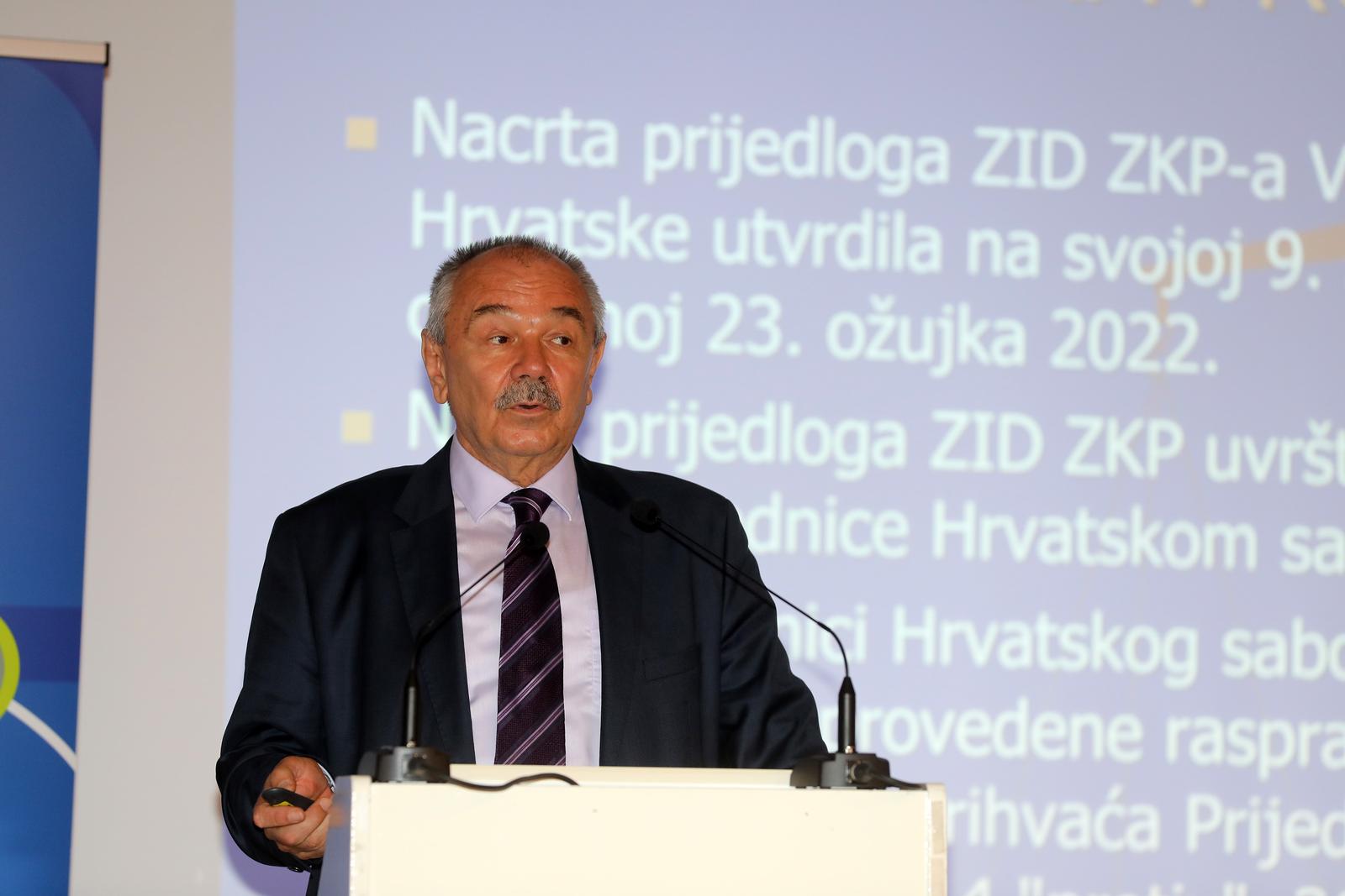 09.05.2022., Opatija - Seminar Novine u kaznenom zakonodavstvu 2022, u organizaciji Vrhovnog suda Republike Hrvatske i Pravosudne akademije odrzava se u Grand Hotelu 4 opatijska cvijeta. Damir Kos sudac i predsjednik Kaznenog odjela Vrhovnog suda Republike Hrvatske
  Photo: Goran Kovacic/PIXSELL