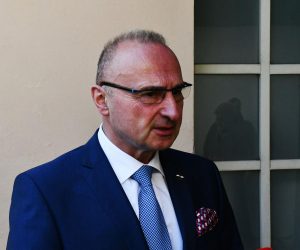 10.03.2023., Pozega - Ministar vanjskih i europskih poslova Gordan Grlic Radman dao je izjavu medijima o predsjedniku RH Zoranu Milanovicu. Photo: Ivica Galovic/PIXSELL
