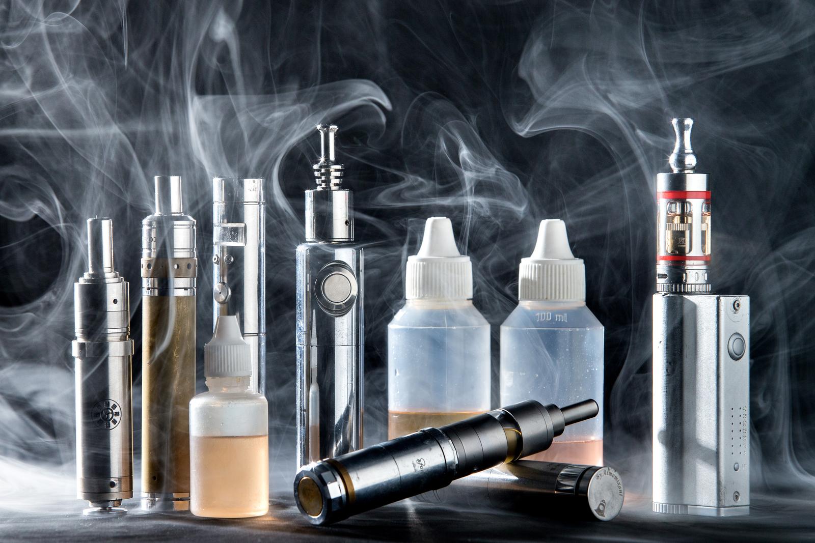 10.09.2015., Zagreb - Razliciti modeli elektronskih cigareta, takozvanih modova. Iako je pocetkom ovog mjeseca britansko ministarstvo zdravlja objavilo istrazivanje u kojem tvrdi da su e-cigarete 95% sigurnije od duhanskih u pripremi je zakon koji ce u Hrvatskoj  izjednaciti parenje e-cigarete s pusenjem cigareta i ostalih duhanskih proizvoda."n"Nikako se ne može reći da e-cigarete nisu štetne"