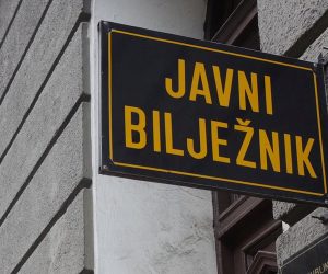 15.06.2011., Djordjiceva ulica, Zagreb - Ulazna vrata ureda javnog biljeznika, Ljiljane Herceg Milicevic, iz kojeg su ukradene dvije slike Ede Murtica, vrijedne oko 300 000 kuna. r"nPhoto: Zarko Basic/PIXSELL