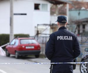 12.03.2023., Zagreb - Na Ferenscici gdje je izbio pozar policija je ogradila sire podrucje te sada vrsi kriminalisticko istrazivanje. Photo: Slaven Branislav Babic/PIXSELL