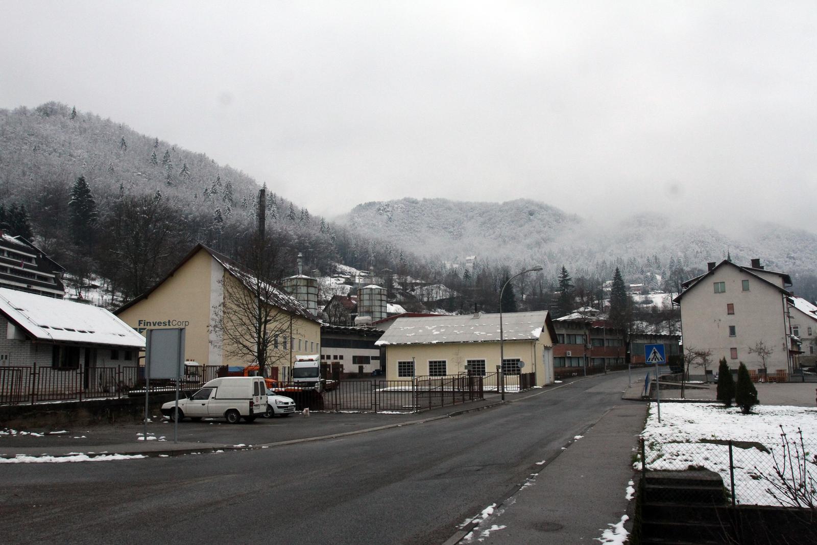 01.12.12. Cabar  - Grad Cabar i stanovnici reagiraju na odluku Marijana Filipovica, vlasnika Finest Corp.-a tvrtke za preradu drva i izradu namjestaja, da imovinu ostavi Cabru.rPhoto: Goran Kovacic/PIXSELL