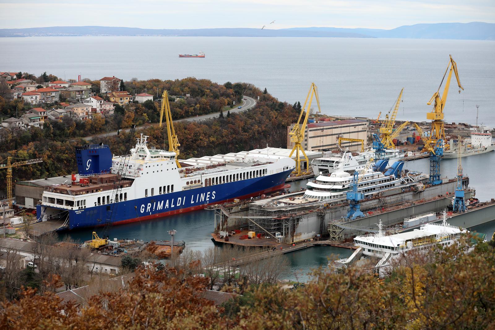 13.12.2022., Rijeka - Mnogobrojni putnicki brodovi preko zime na remontu u brodogradilistu Viktor Lenac. Photo: Goran Kovacic/PIXSELL