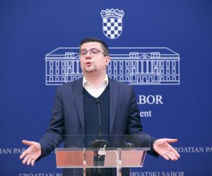 14.03.2023., Zagreb - Na konferenciji za medije Kluba zastupnika Socijaldemokrati o temi: "Projekt Slavonija na HDZ-ov nacin" govorio je zastupnik Domagoj Hajdukovic. Photo: Patrik Macek/PIXSELL