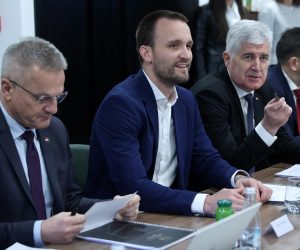16.03.2023., Kresevo, Bosna i Hercegovina - Ministar regionalnog razvoja i fondova Europske unije u Vladi RH Sime Erlic nazocio je sastanku gradonacelnika, nacelnika opcina i predsjednika zupanijskih vlada izabranih ispred HDZ BiH. Photo: Armin Durgut/PIXSELL