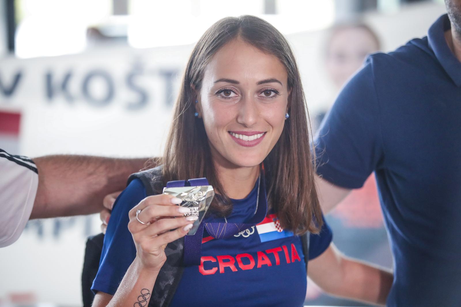 16.08.2022., Zagreb - Matea Parlov Kostro, srebrna maratonka vratila se s Europskog atletskog prvenstva iz Muenchena.
 Photo: Slavko Midzor/PIXSELL