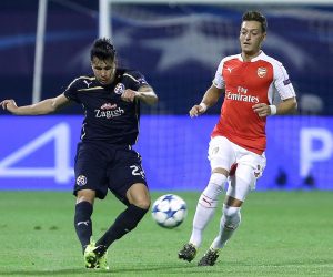 16.09.2015., stadion Maksimir, Zagreb - UEFA Liga prvaka, skupina F, 1. kolo, GNK Dinamo - Arsenal FC. Leonardo German Sigali, Mesut Ozil. "nPhoto: Goran Stanzl/PIXSELL