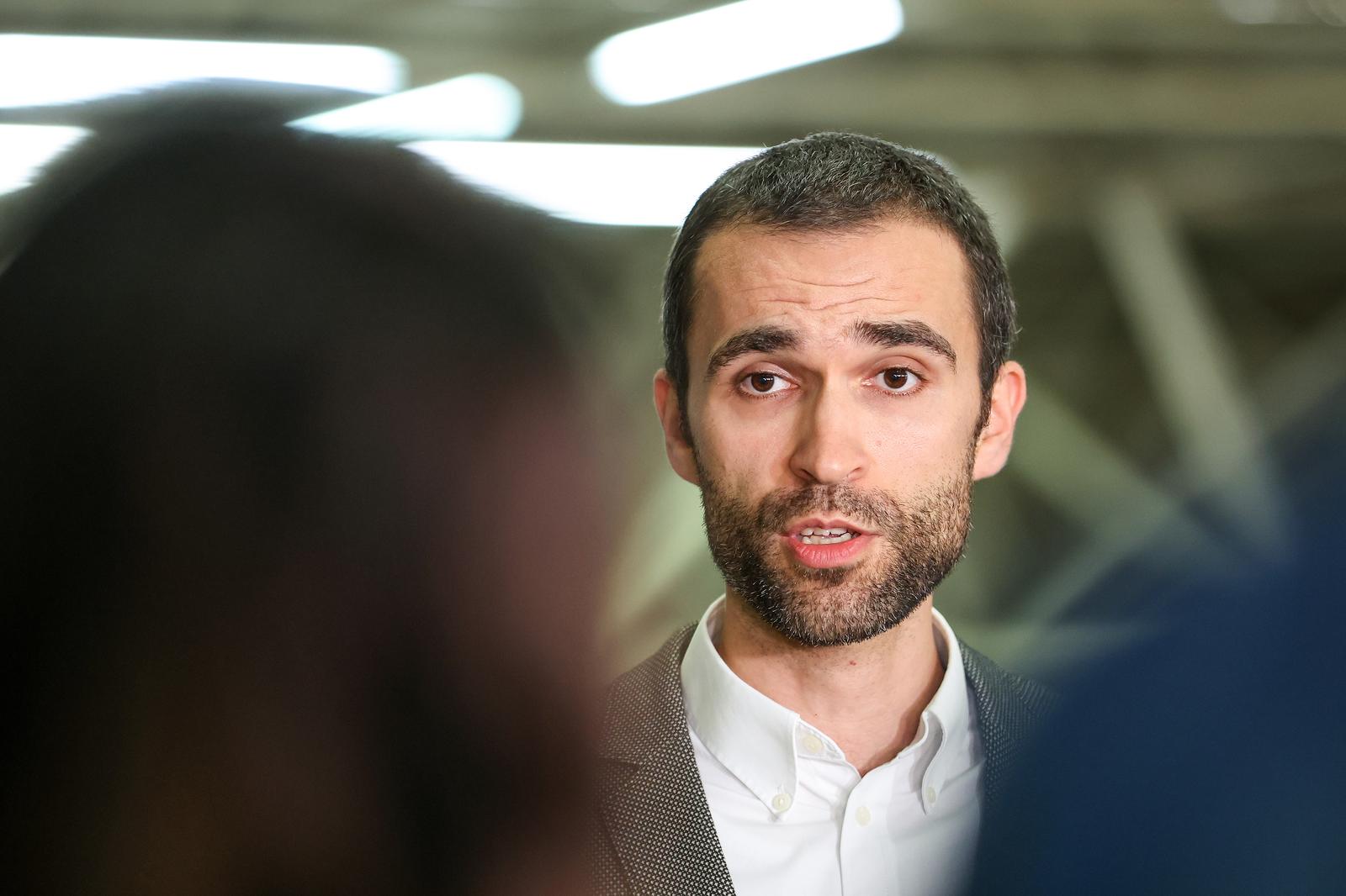 18.10.2022., Zagreb - U ministarstvu rada, mirovinskoga sustava, obitelji i socijalne politike odrzan cetvrti sastanak pregovarackih odbora Vlade RH i predstavnika sindikata, o sklapanju dodatka Temeljnom kolektivnom ugovoru za sluzbenike i namjestenike u drzavnim sluzbama i sklapanju dodatka Kolektivnom ugovoru za drzavne sluzbenike i namjestenike. Matija Kroflin. Photo: Luka Stanzl/PIXSELL