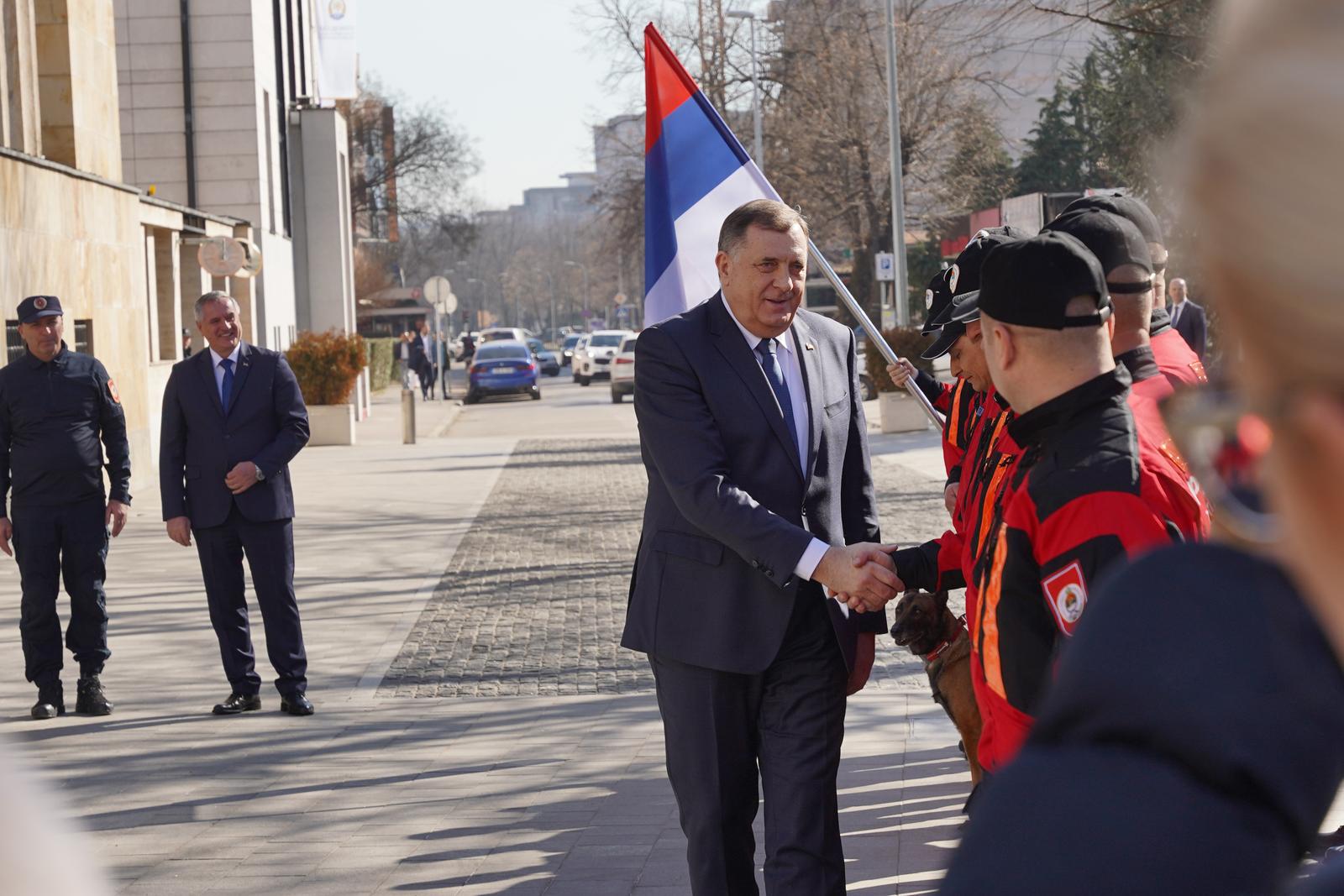 21.02.2023., Palata Republike, Banjaluka (BiH) – Svecani prijem kod predsjednika Republike Srpske Milorada Dodika za 30 pripadnika specijalistickog tima Republicke uprave civilne zastite - za traganje i spasavanje iz rusevina koji su ucestvovali u humanoj misiji u Turskoj nakon razornog zemljotresa.   Photo: Dejan Rakita/PIXSELL