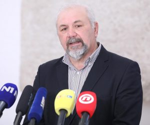 22.02.2023., Zagreb - Na konferenciji za medije odrzanoj u Saboru zastupnik Silvano Hrelja komentirao je svoje izbacivanje is stranke. Photo: Patrik Macek/PIXSELL