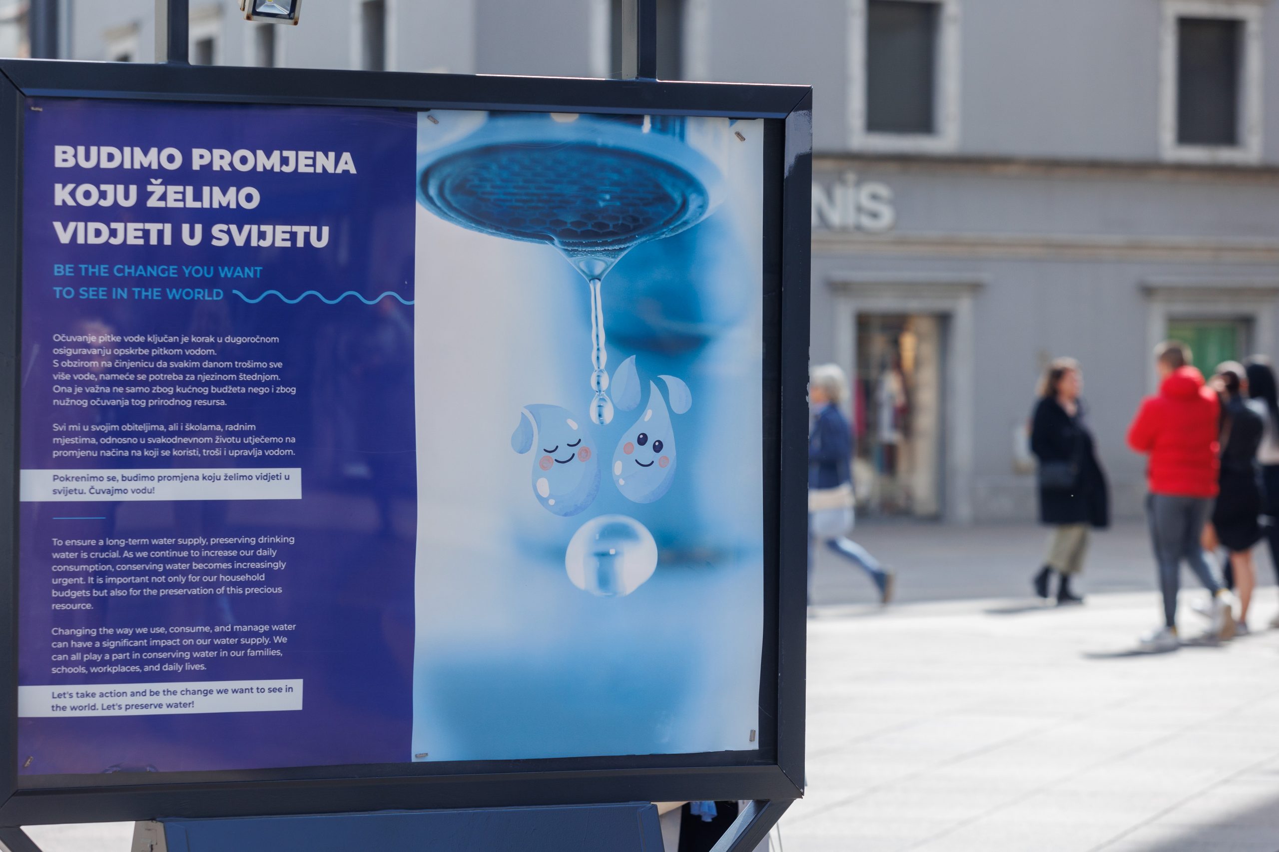 22.3.2023.., Rijeka -  Na Korzu postavljena izložba povodom Svjetskog dana voda Photo: Nel Pavletic/PIXSELL