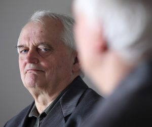 23.01.2013., Zagreb - Vladimir Paar, redoviti profesor na Prirodoslovno-matematickom fakultetu i akademik Hrvatske akademije znanosti i umjetnosti. r"nPhoto: Davor Puklavec/PIXSELL