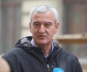 22.02.2023, Karlovac - Prilikom radova na Aglomeraciji u Samostanskoj ulici u samom sredistu karlovacke Zvijezde otkriveno je arheolosko nalazaliste. Radi se o konstrukciji ceste kojom se sluzila vojska u Zvijezdi u njenim samim pocecima  prije vise od cetiri stoljeca. Ostaci drvene ceste pronadeni su na pola metra dubine. damir Mandic gradonacelnik Karlovca. Photo: Kristina Stedul Fabac/PIXSELL