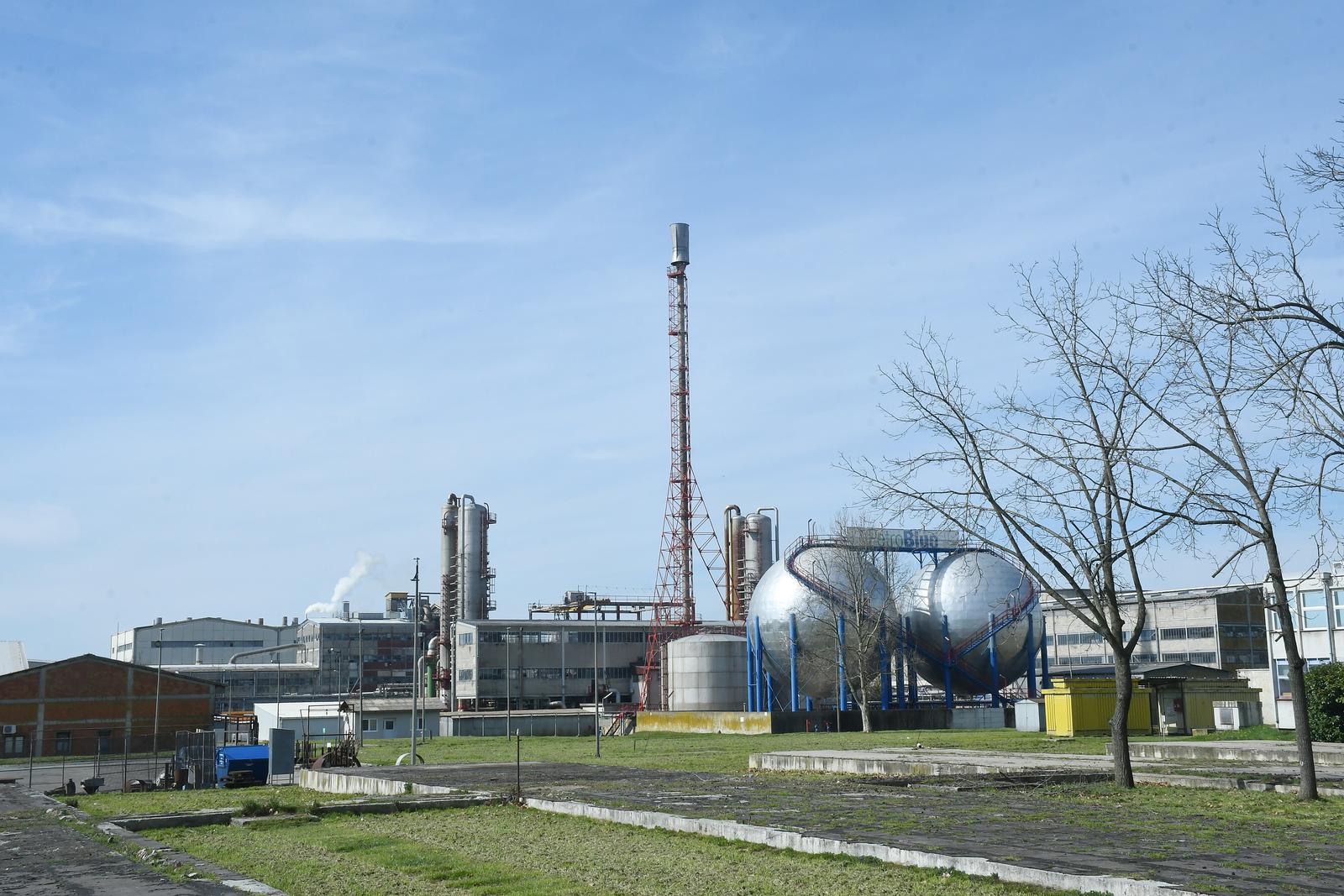 23.03.2023.,Kutina - Zeljko Klaus, predsjednik Sindikata EKN- a Hrvatske, Davor Rakic, glavni povjerenik EKN-a Petrokemije i Damir Batria, glavni povjerenik Sindikata DEMOS-HUS Petrokemija odrzali su konferenciju za medije na temu "Problemi u Petrokemiji".
   Photo: Nikola Cutuk/PIXSELL