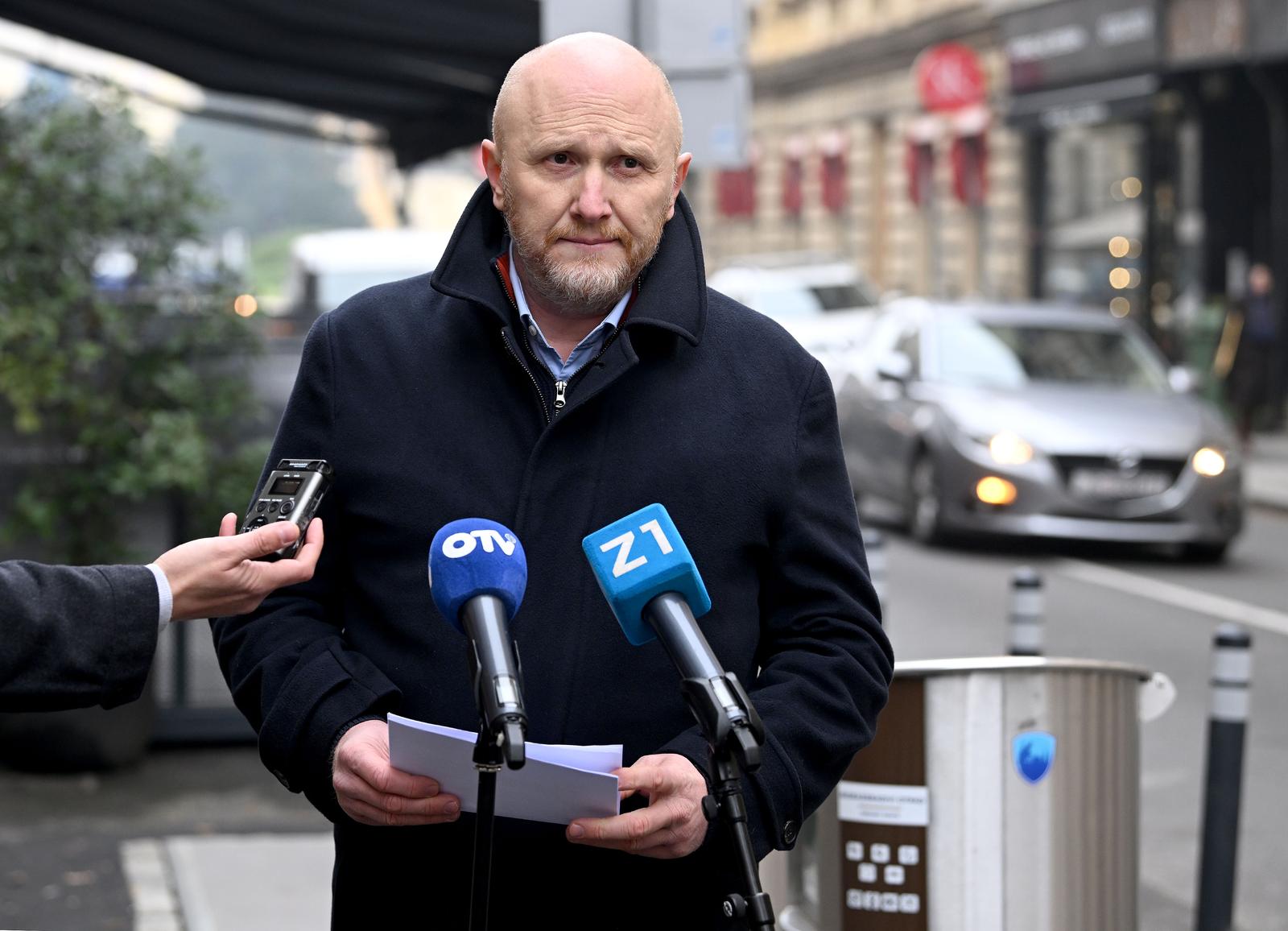 25.11.2022., Zagreb - Renato Petek SDP-ov gradski zastupnik odrzao presicu o propasti natjecaja za postavljanje podzemnih spremnika u centru.    Photo: Marko Lukunic/PIXSELL